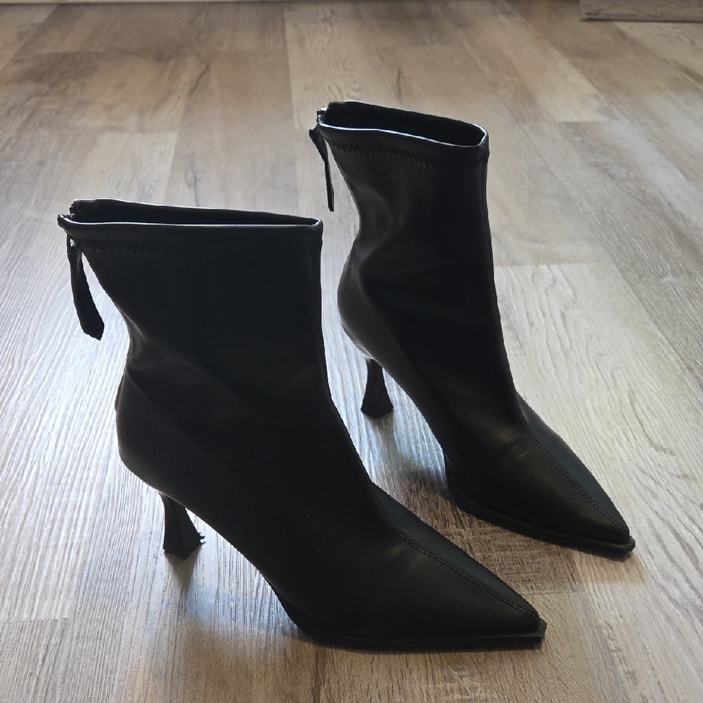 Elegant Black Women's Ankle Boots